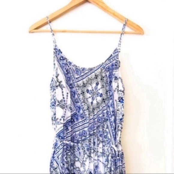 H&M Dresses & Skirts - H&M White floral print pleated maxi dress S